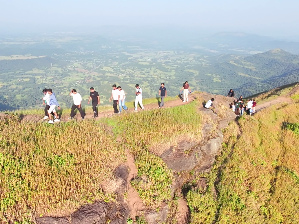 Sanskar Technolab Saputara trek 2026 team moment 6